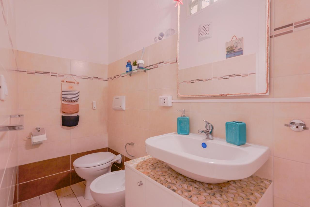 Approdo Rooms - Eja Sardinia 칼리아리 외부 사진
