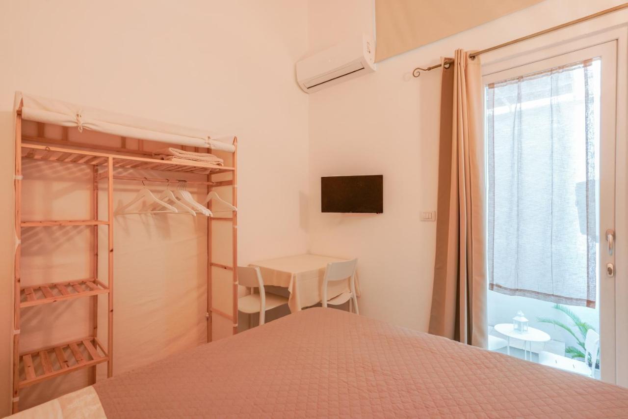 Approdo Rooms - Eja Sardinia 칼리아리 외부 사진